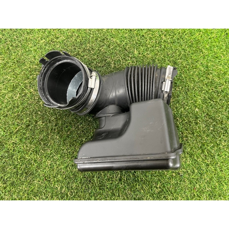 Резонатор воздушный (впускная система) BMW X3 F25 2012 3.0 13717601873