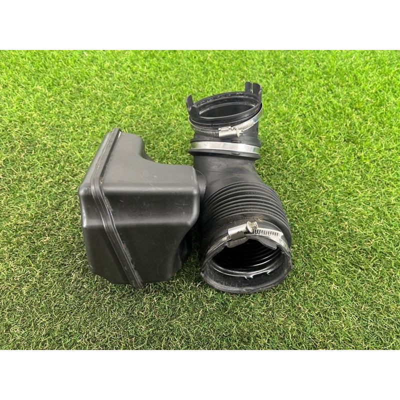 Резонатор воздушный (впускная система) BMW X3 F25 2012 3.0 13717601873