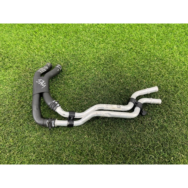 Трубка системы охлаждения (система охлаждения) AUDI A4 B9 2017 2.0 8W0121400B