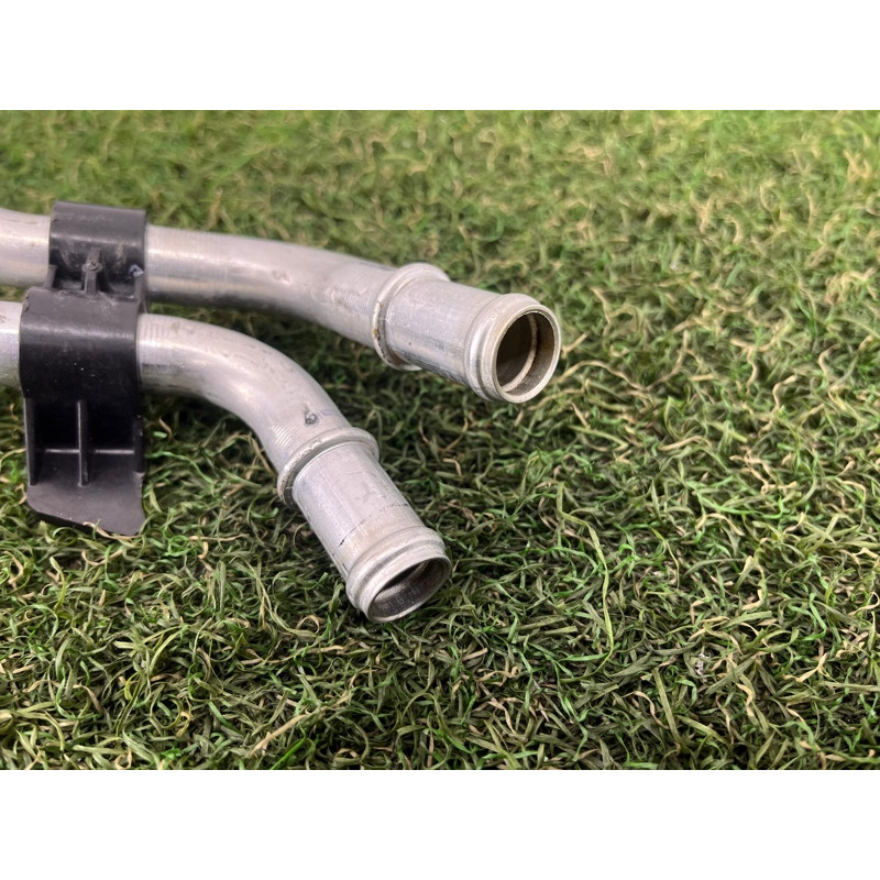 Трубка системы охлаждения (система охлаждения) AUDI A4 B9 2017 2.0 8W0121400B