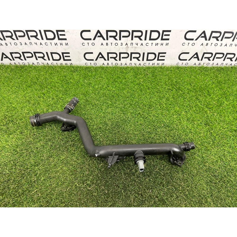 Трубка системы охлаждения (система охлаждения) AUDI Q5 8R 2012 3.2 CALB 06E121045J