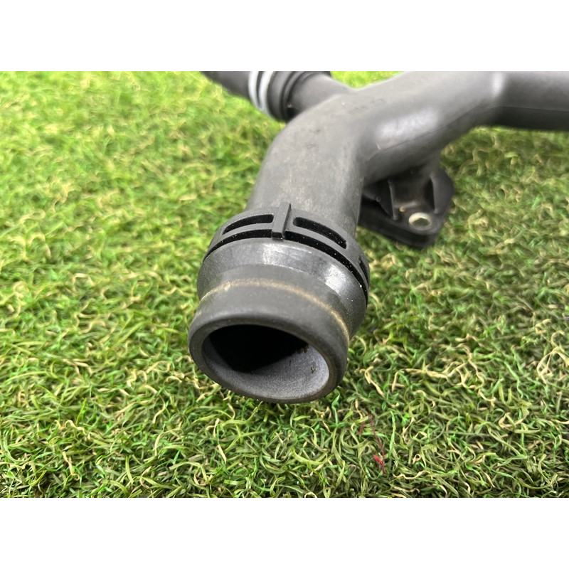 Трубка системы охлаждения (система охлаждения) AUDI Q5 8R 2012 3.2 CALB 06E121045J