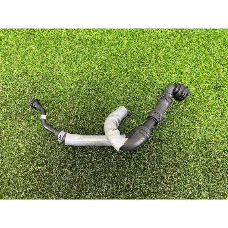 Трубка системы охлаждения (система охлаждения) AUDI A3 8V 2018 2.0 CZRA 5Q0122073AB