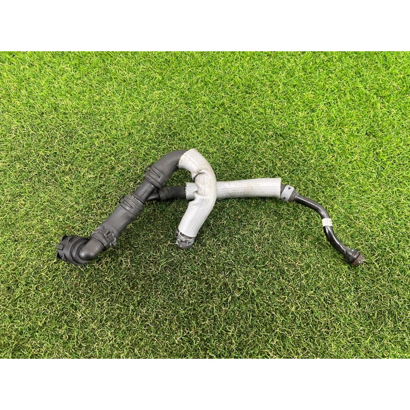 Трубка системы охлаждения (система охлаждения) AUDI A3 8V 2018 2.0 CZRA 5Q0122073AB