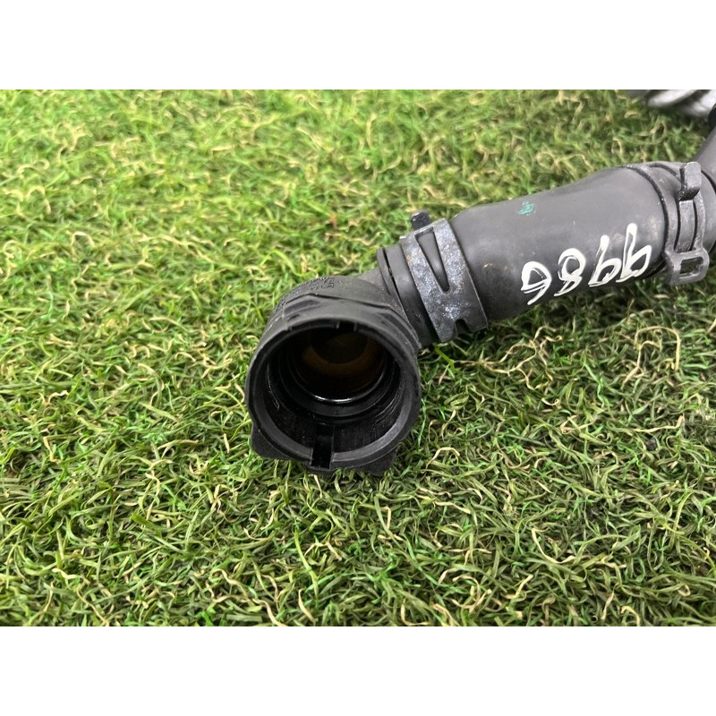 Трубка системы охлаждения (система охлаждения) AUDI A3 8V 2018 2.0 CZRA 5Q0122073AB