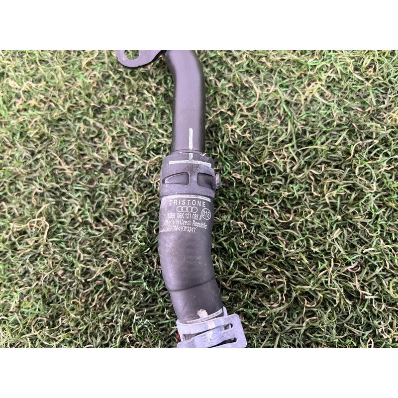 Трубка системы охлаждения (система охлаждения) AUDI A3 8V 2018 2.0 CZRA 06K121085H