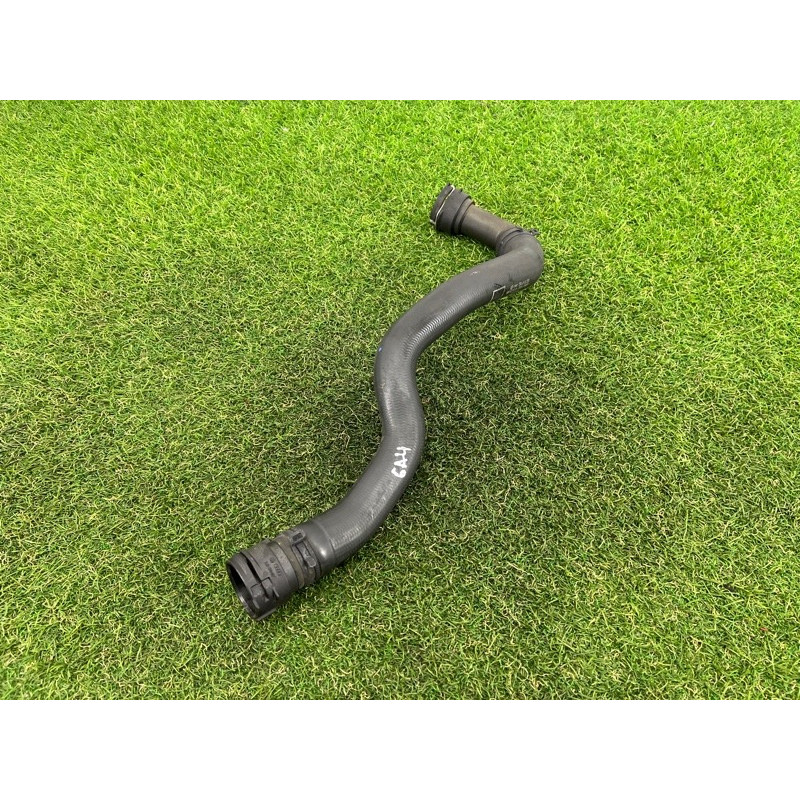 Патрубок (система охлаждения) AUDI A4 B9 2017 2.0 8W0122101B