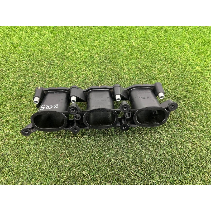 Коллектор впускной (впускная система) AUDI Q5 8R 2012 3.2 CALB 06E133125D