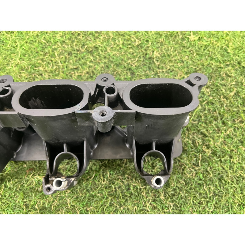 Коллектор впускной (впускная система) AUDI Q5 8R 2012 3.2 CALB 06E133125D