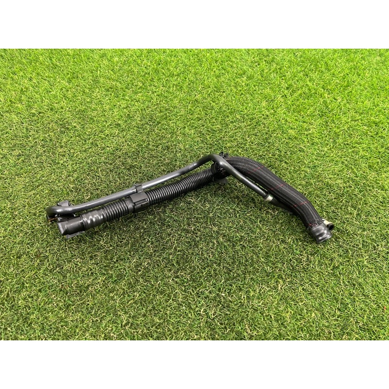 Трубка вентиляции картерных газов (двигатель и элементы) AUDI A4 B9 2017 2.0 06L103213N