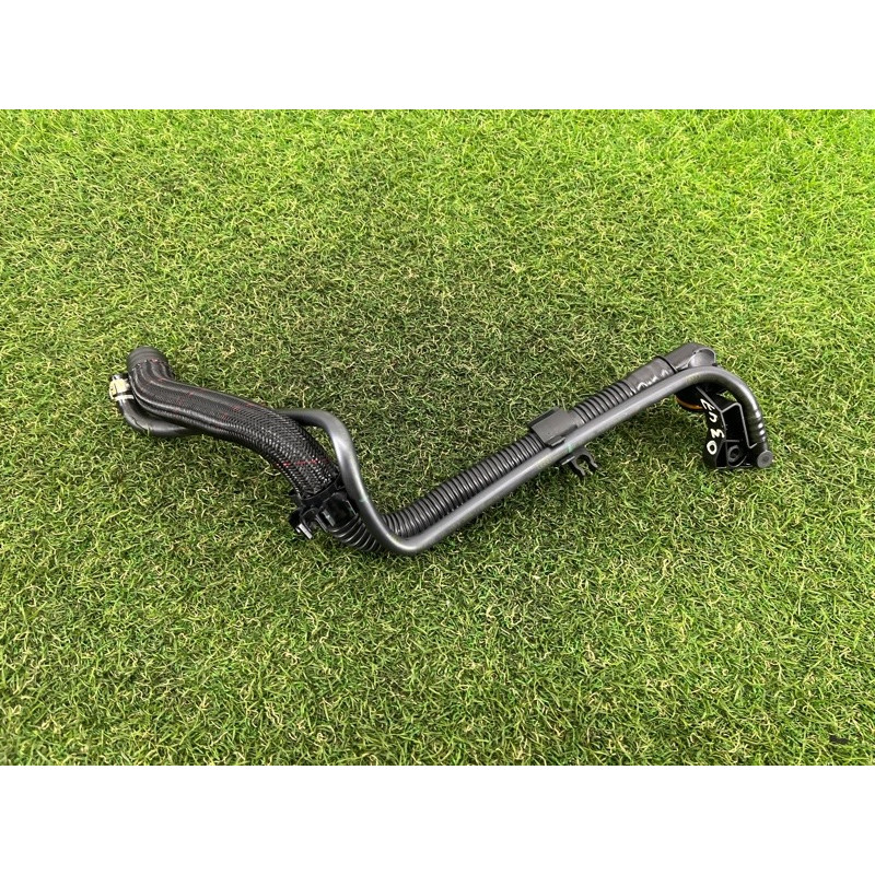 Трубка вентиляции картерных газов (двигатель и элементы) AUDI A4 B9 2017 2.0 06L103213N