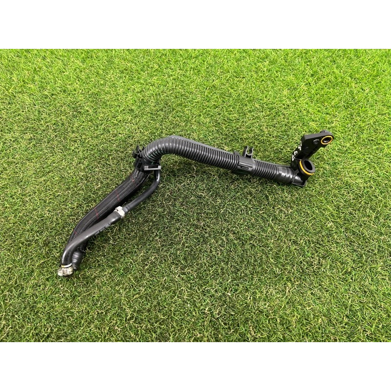 Трубка вентиляции картерных газов (двигатель и элементы) AUDI A4 B9 2017 2.0 06L103213N