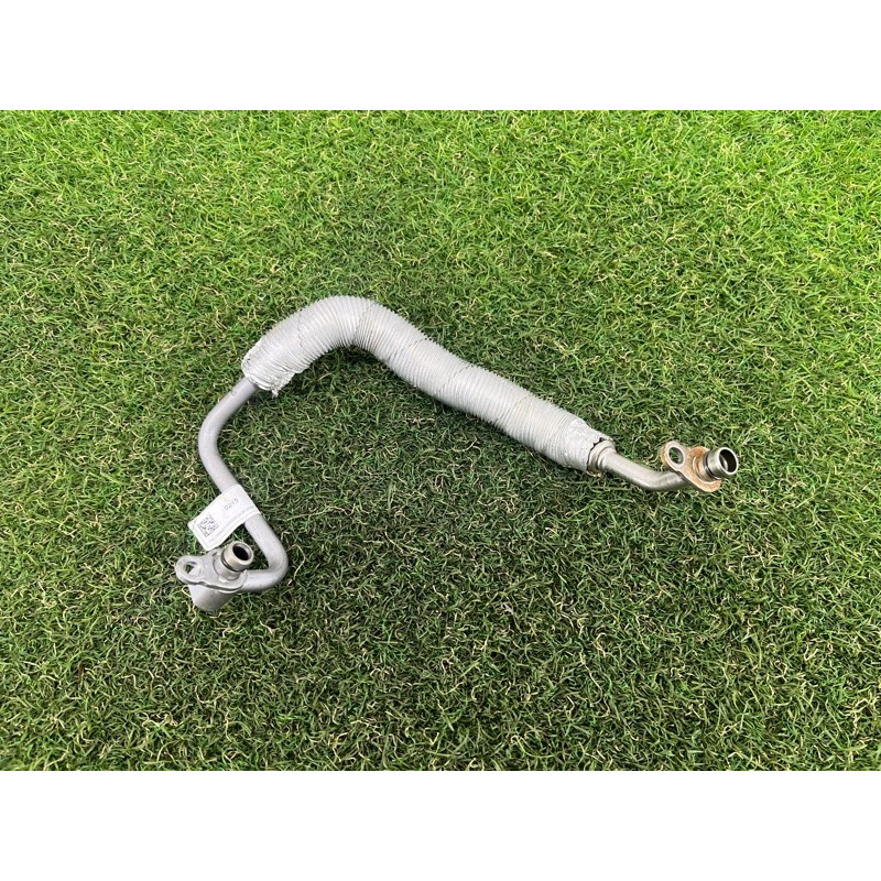 Трубка подачі масла в турбіну (двигун та елементи) BMW 5-series G30 2017 2.0 B46B20 11428487371