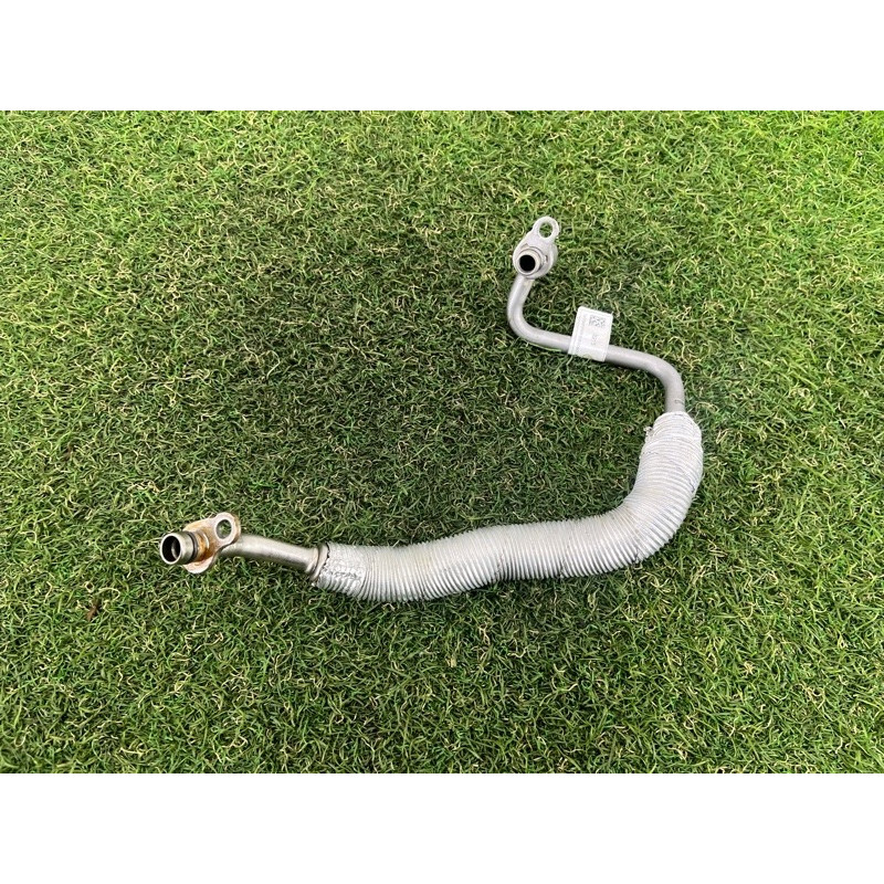 Трубка подачі масла в турбіну (двигун та елементи) BMW 5-series G30 2017 2.0 B46B20 11428487371