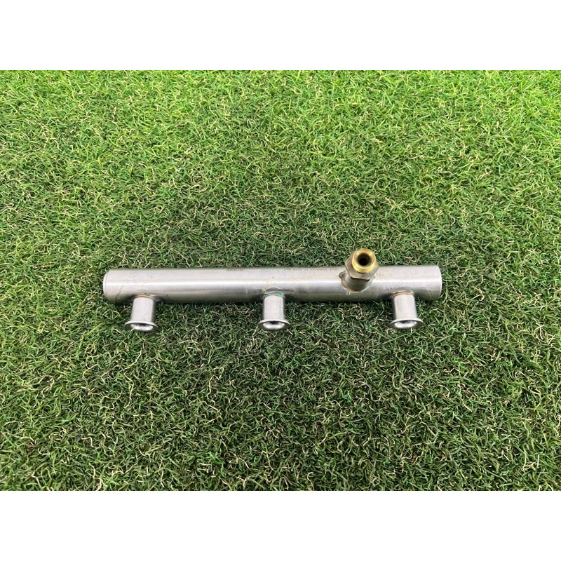 Топливная рампа (топливная система) AUDI Q5 8R 2012 3.2 CALB 06E130090F