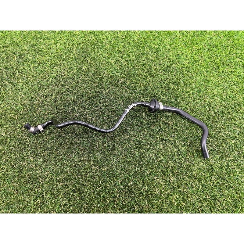 Вакуумная трубка (двигатель и элементы) AUDI Q5 8R 2012 3.2 CALB 06E103207J