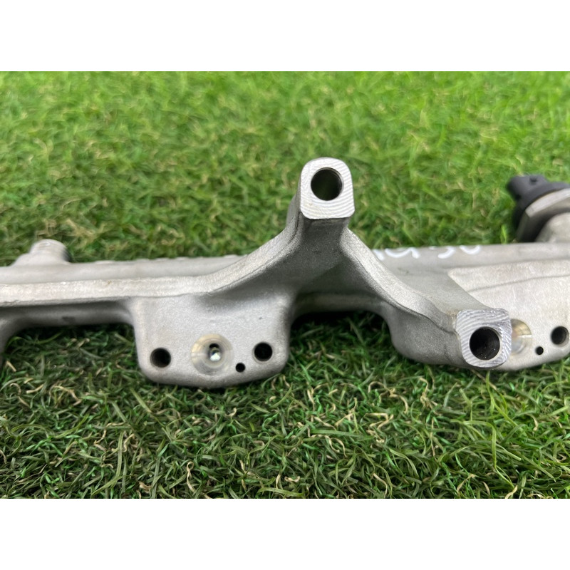 Топливная рампа (топливная система) BMW 5-series G30 2017 2.0 B46B20 13538694198