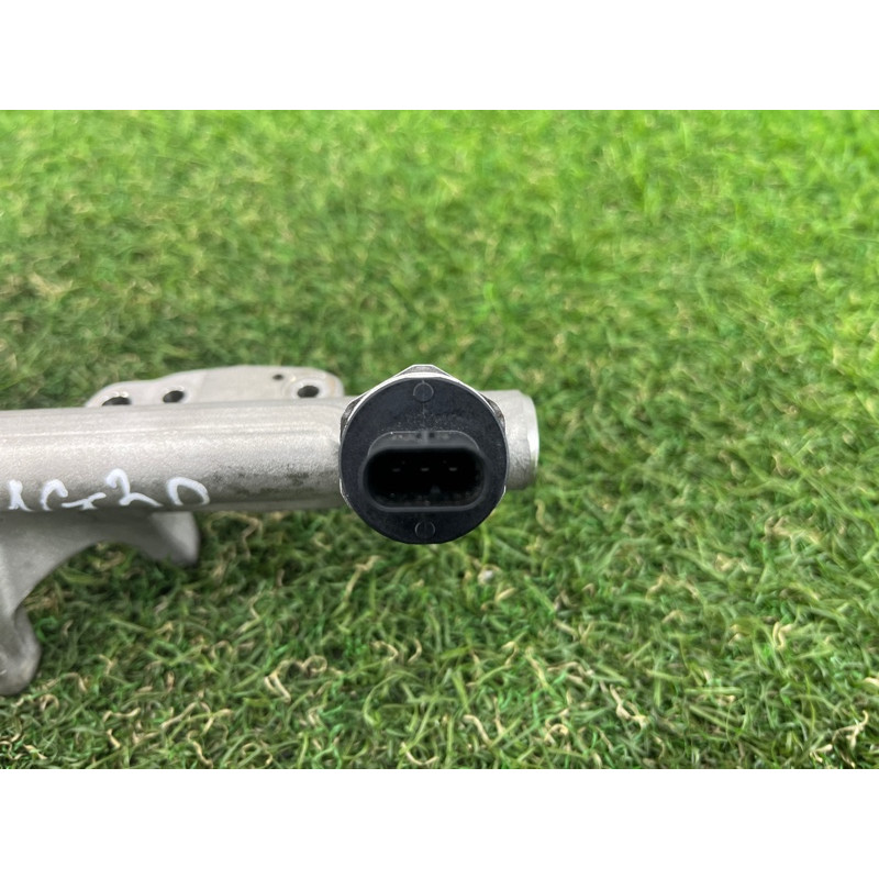 Топливная рампа (топливная система) BMW 5-series G30 2017 2.0 B46B20 13538694198