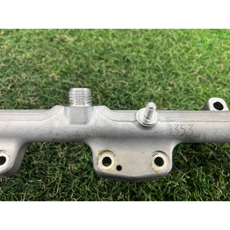 Топливная рампа (топливная система) BMW 5-series G30 2017 2.0 B46B20 13538694198