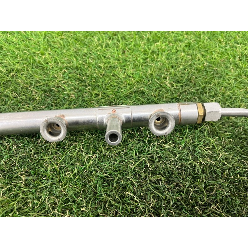 Топливная рампа (топливная система) AUDI A3 8V 2015 1.8 06K133317G