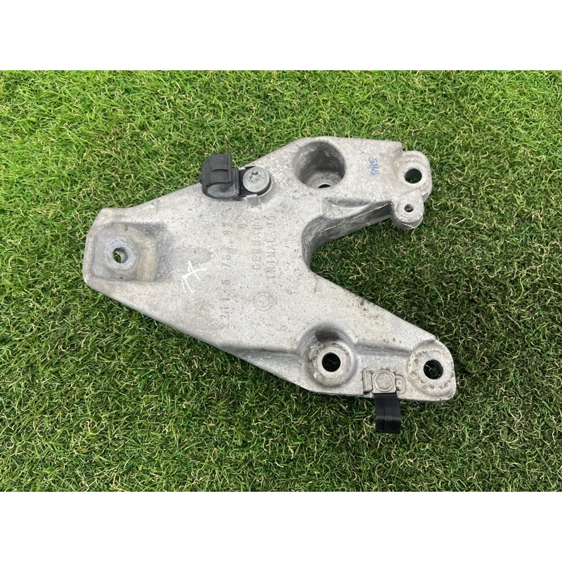 Кронштейн двигателя (кронштейны двигателя) BMW X3 F25 2012 3.0 22116864719