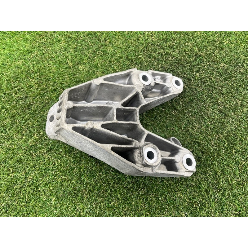 Кронштейн двигателя (кронштейны двигателя) BMW X3 F25 2012 3.0 22116864719