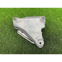 Кронштейн двигателя