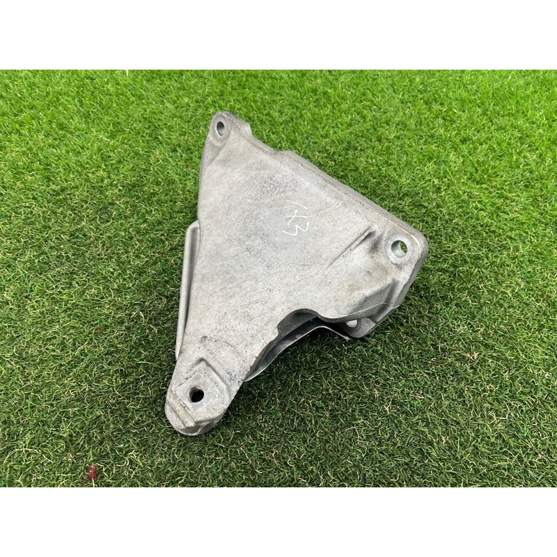 Кронштейн двигателя (кронштейны двигателя) BMW X3 F25 2012 3.0 22116784828