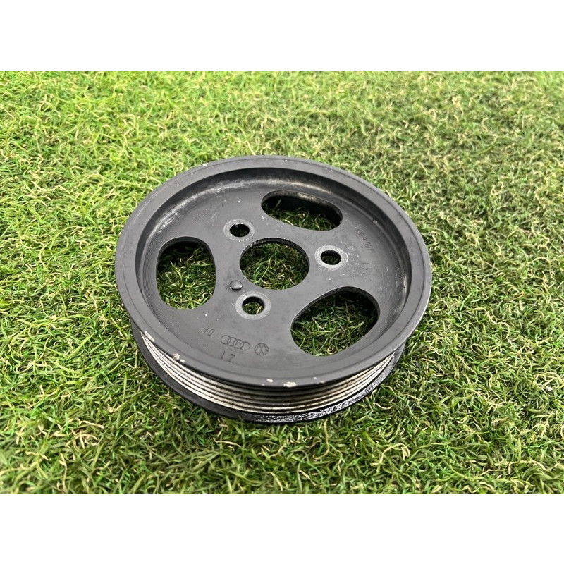 Шкив насоса гидроусилителя (рулевое управление) Volkswagen Touareg FL 2015 3.6 07D145256E