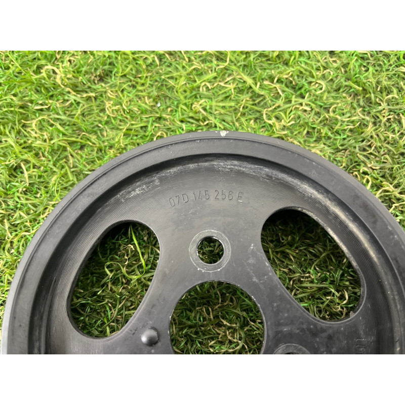 Шкив насоса гидроусилителя (рулевое управление) Volkswagen Touareg FL 2015 3.6 07D145256E