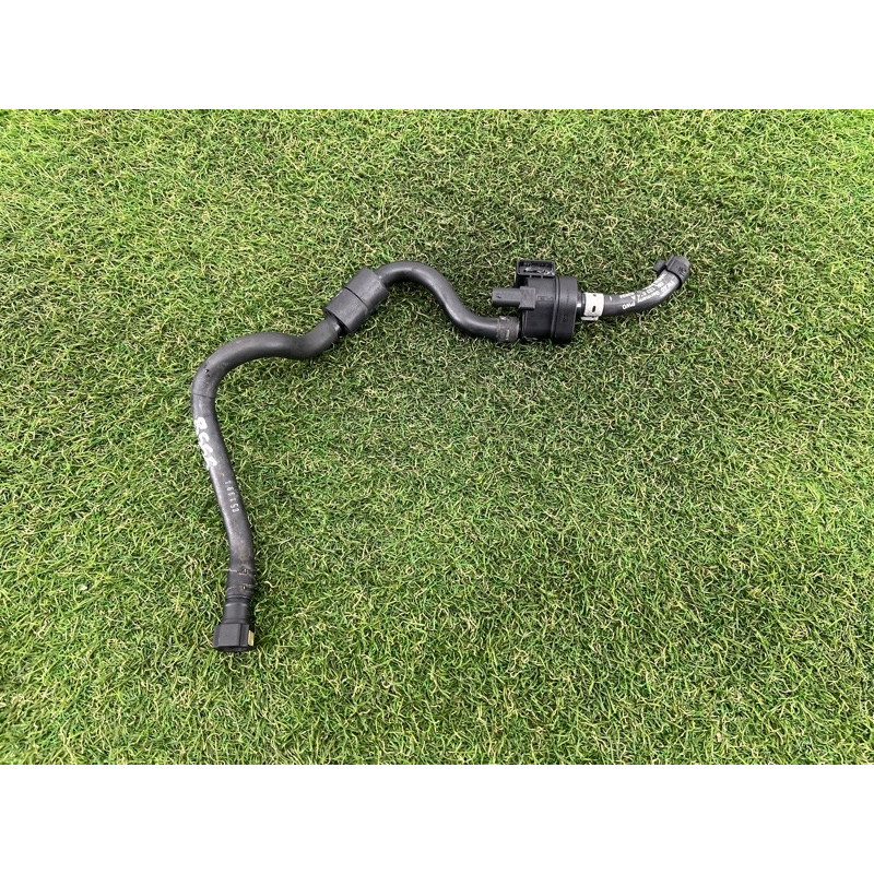 Клапан вентиляции топливного бака (топливная система) AUDI A3 8V 2015 1.8 06K133781E