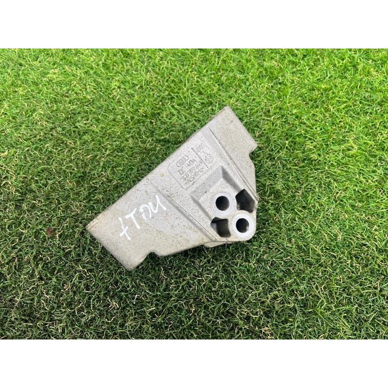 Кронштейн КПП (трансмиссия) Volkswagen Touareg FL 2015 3.6 7L8399649