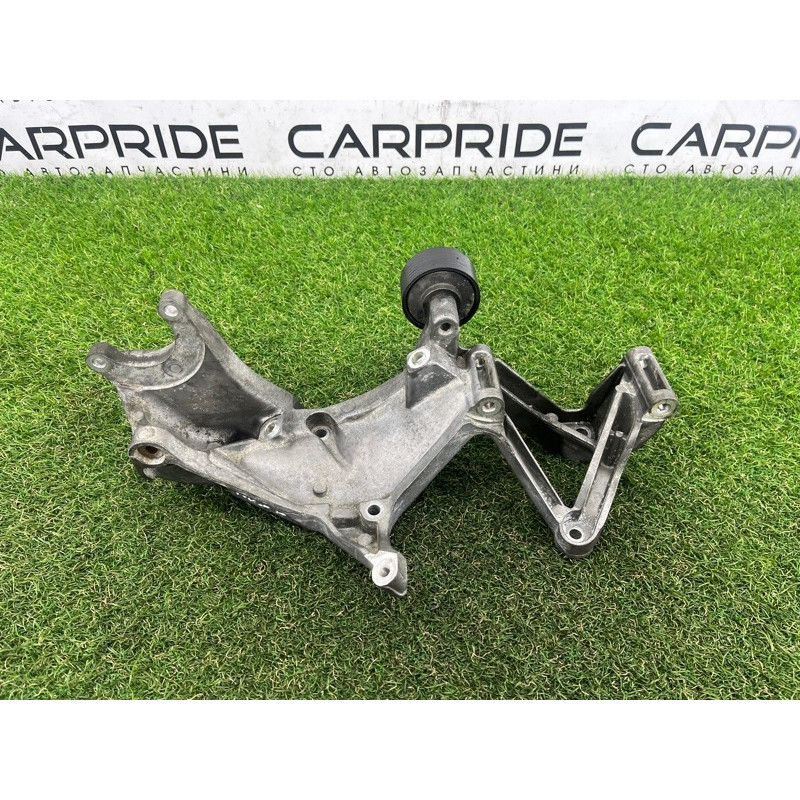 Кронштейн генератора (кронштейны двигателя) Volkswagen Touareg FL 2015 3.6 03H260087F