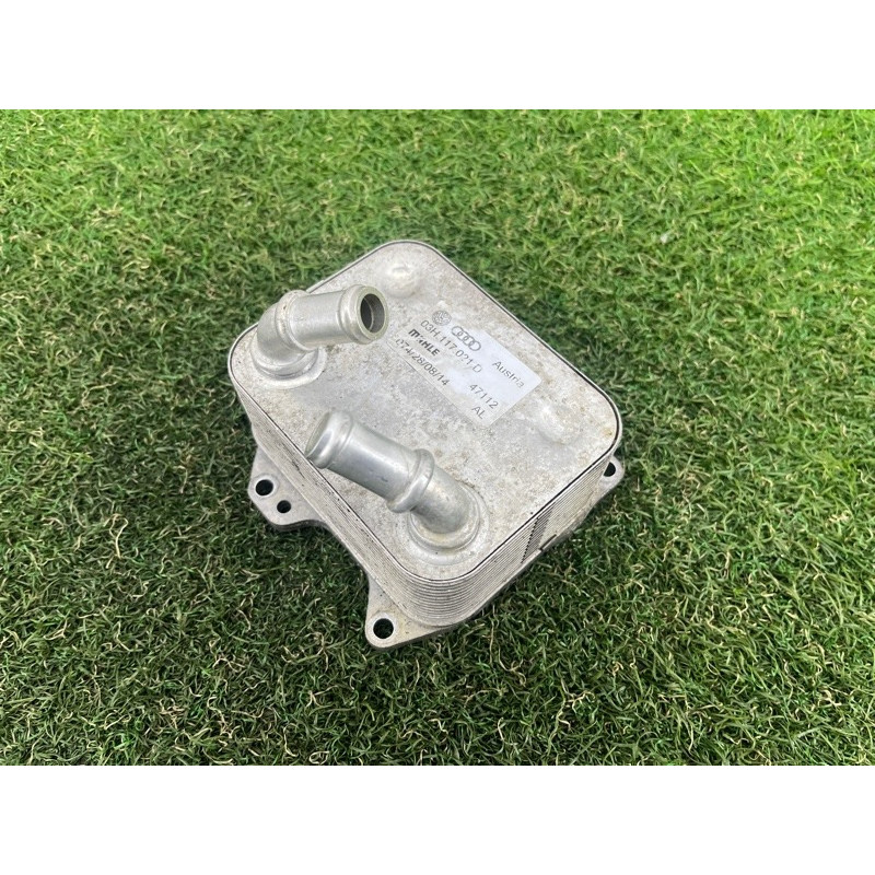 Теплообменник масляного фильтра (двигатель и элементы) Volkswagen Touareg FL 2015 3.6 03H117021D