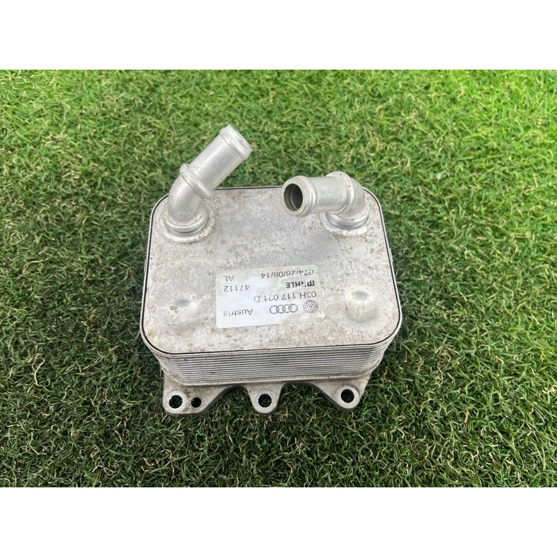 Теплообменник масляного фильтра (двигатель и элементы) Volkswagen Touareg FL 2015 3.6 03H117021D