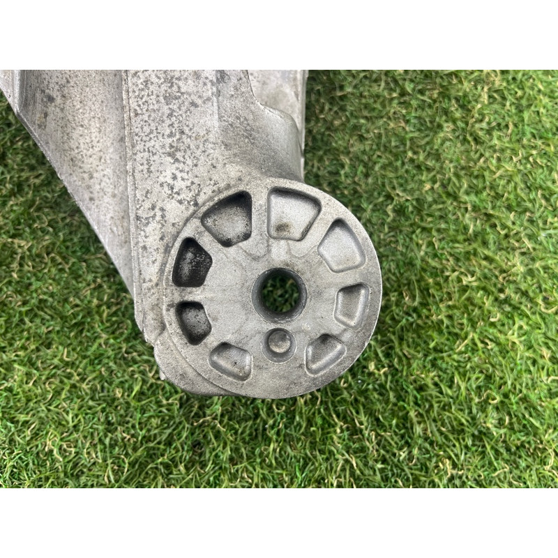 Кронштейн подушки двигателя (кронштейны двигателя) Volkswagen Touareg FL 2015 3.6 03H199308