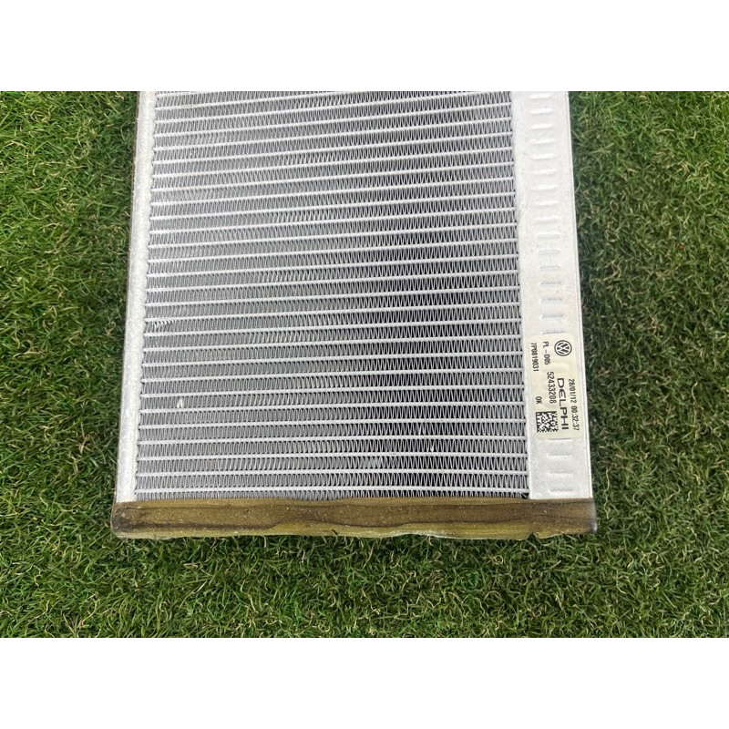 Радиатор печки (отопление и кондиционирование) Volkswagen Touareg NF 2012 3.6 7P0819031