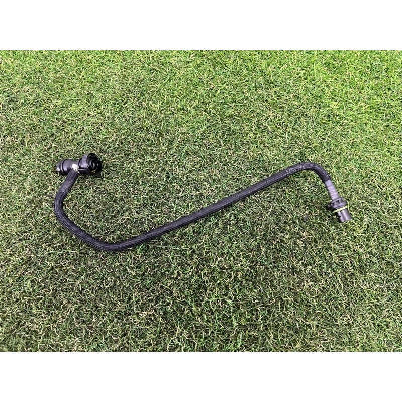 Трубка вентиляции (двигатель и элементы) BMW 5-series G30 2017 2.0 B46B20 11158645343