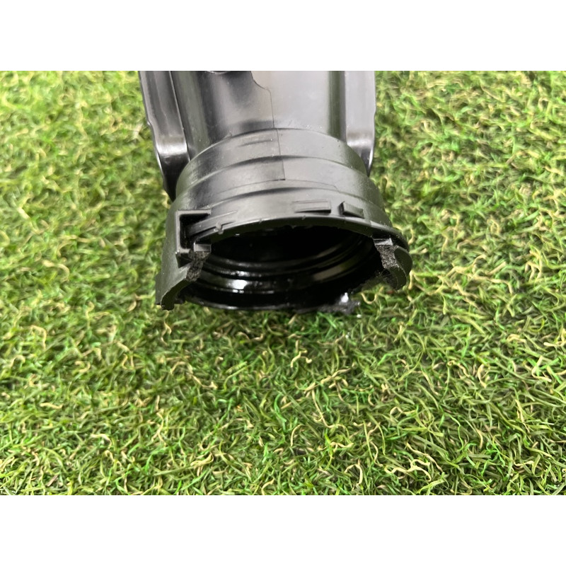 Повітряний резонатор (подача палива) BMW 5-series G30 2017 2.0 B46B20 13718663614