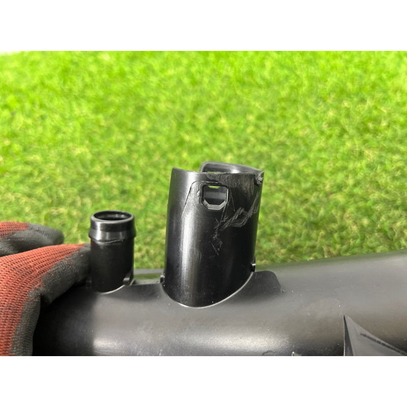 Повітряний резонатор (подача палива) BMW 5-series G30 2017 2.0 B46B20 13718663614