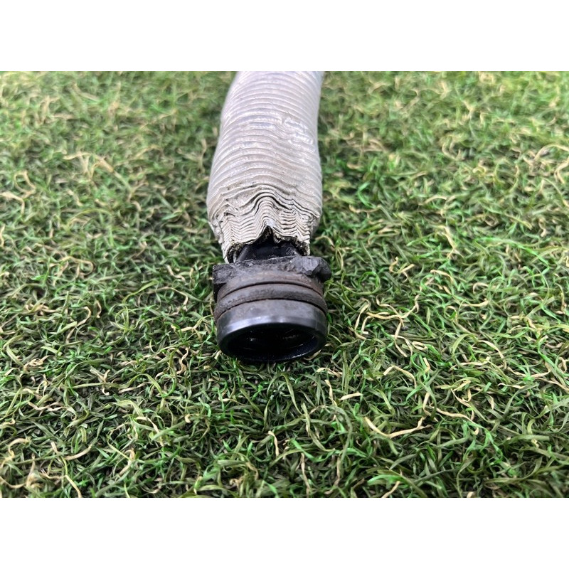 Трубка охлаждения турбины (впускная система) AUDI A3 8V 2018 2.0 CZRA 06K121497AQ