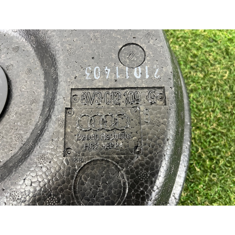 Ящик для инструментов (аксессуары) AUDI A3 8V 2015 1.8 8V3012109G