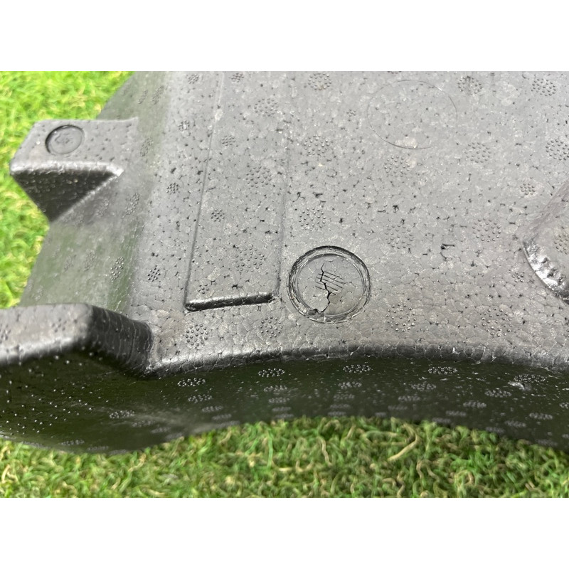 Лоток багажника (салон) Volkswagen Touareg NF 2012 3.6 7P6863220