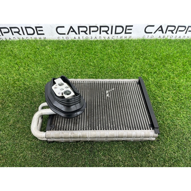 Випаровувач кондиціонера (обігрів та кондиціювання) AUDI Q5 8R 2012 3.2 CALB 8K1898967A