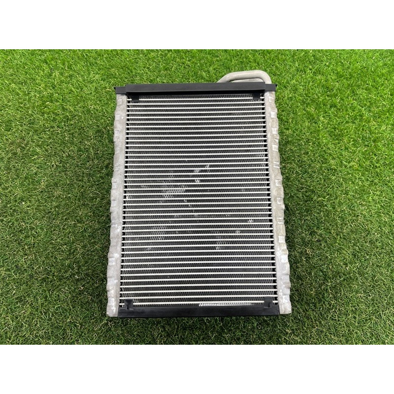 Випаровувач кондиціонера (обігрів та кондиціювання) AUDI Q5 8R 2012 3.2 CALB 8K1898967A