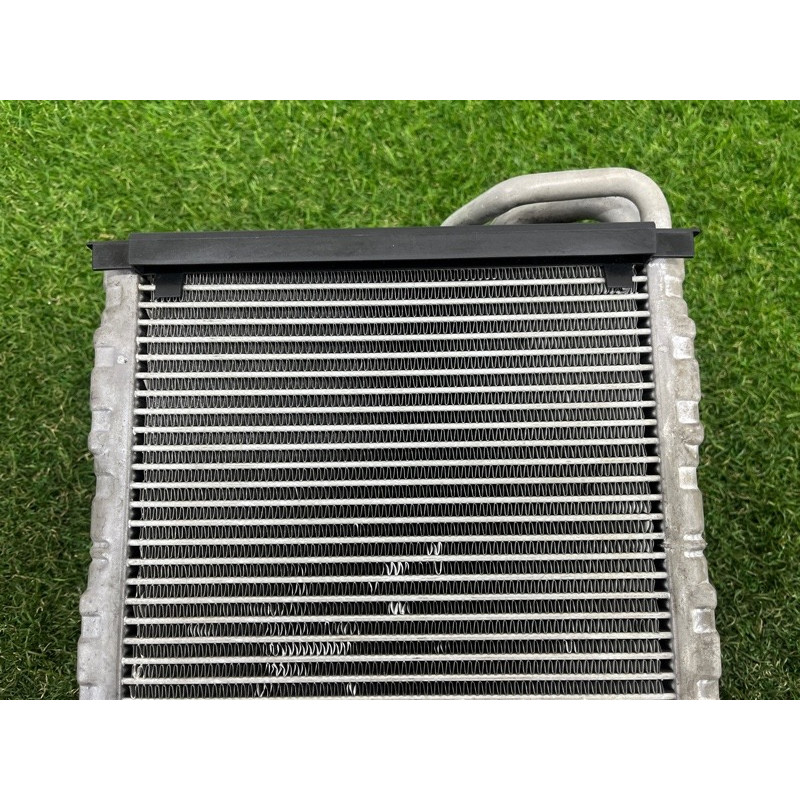 Випаровувач кондиціонера (обігрів та кондиціювання) AUDI Q5 8R 2012 3.2 CALB 8K1898967A