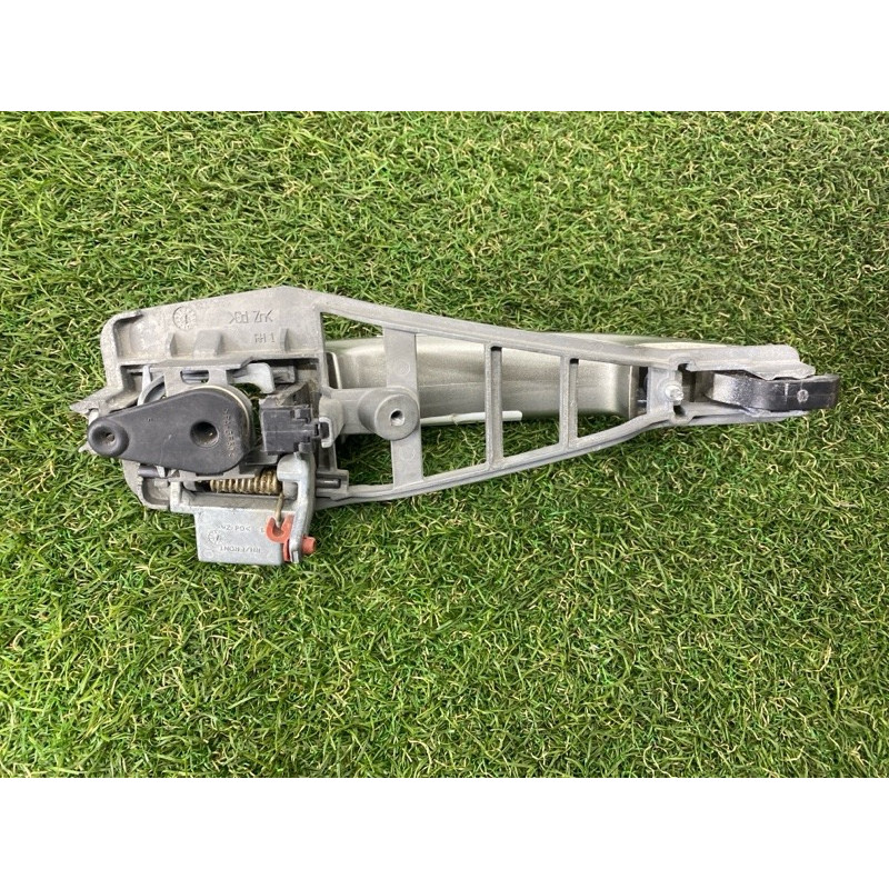 Ручка двери внешняя (кузов и элементы) Opel Vectra C 2004 2.2 SE 5138160