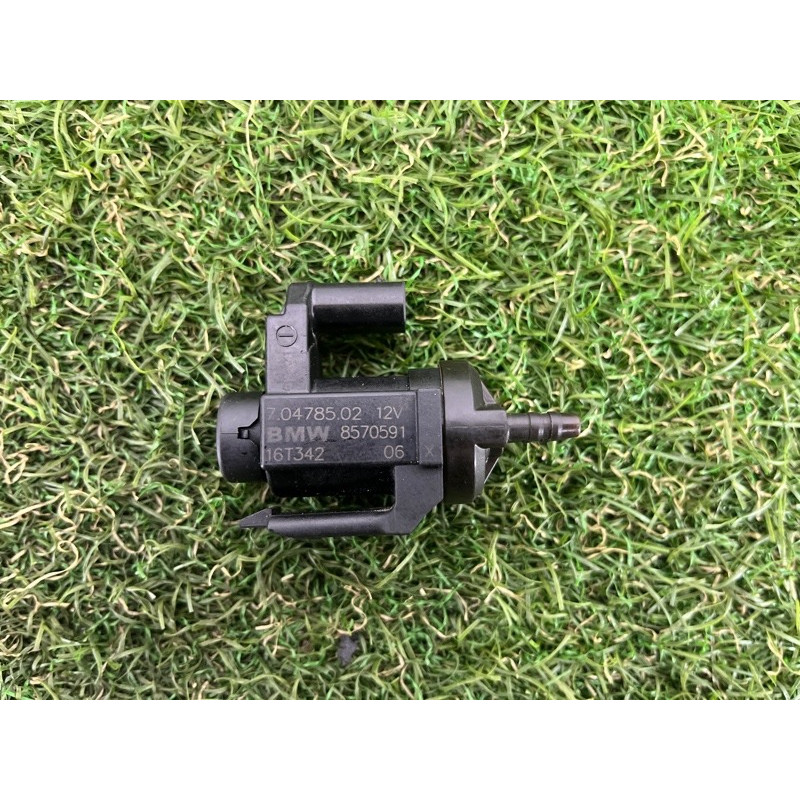 Вакуумний клапан (двигун та елементи) BMW 5-series G30 2017 2.0 B46B20 11748570591