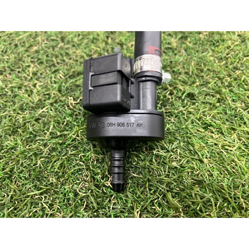 Клапан вентиляции топливного бака (топливная система) AUDI A3 8V 2018 2.0 CZRA 06H906517AH