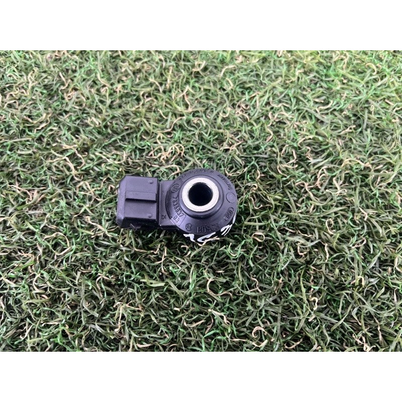 Датчик детонації (електрика двигуна) BMW 5-series G30 2017 2.0 B46B20 13627636937